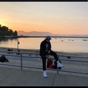 Meet your Posher, Phoebe